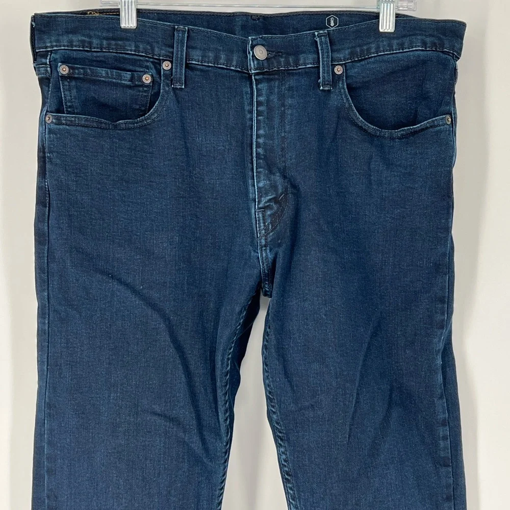 LEVI 502 TAPER FIT SOFT JEANS WITH STRETCH SO MOVES WITH YOU ABD LOOKS‎ GREAT